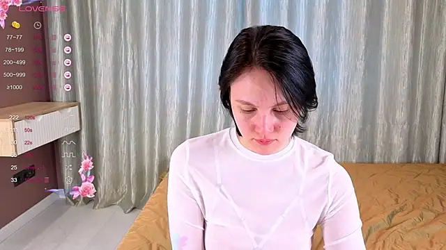 MaryCoopeer online show from October 18, 2025, 5:09 am