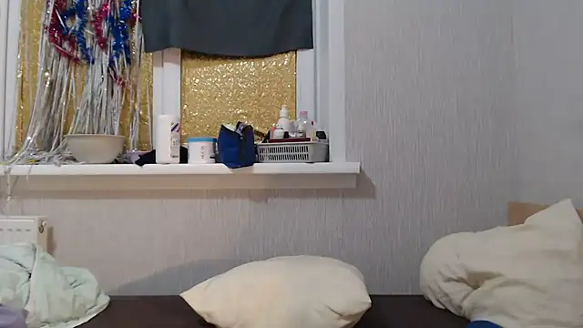 Nina7HotCherry online show from January 27, 2025, 2:24 pm