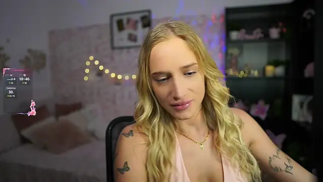 Nicolette  Shea  online show from February 20, 2025, 9:00 am