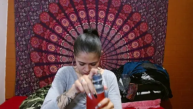 AbbySccott online show from April 22, 2026, 12:06 am