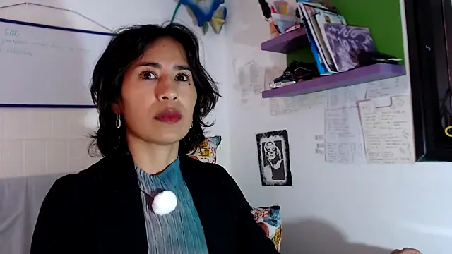 fantasty nylon online show from September 17, 2025, 3:25 pm