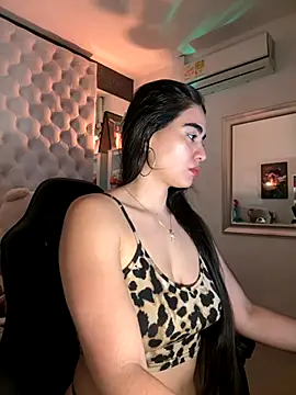 ZarahEvans online show from September 18, 2025, 7:28 pm