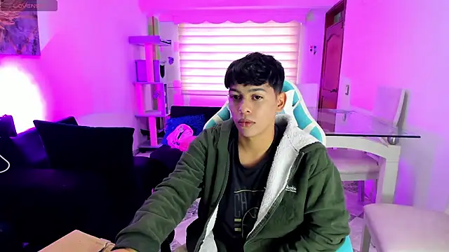 Franco Rizzo  online show from September 10, 2025, 9:47 pm