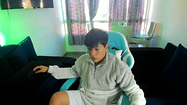 Franco Rizzo  online show from January 22, 2025, 9:21 pm