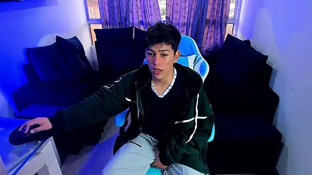 Franco Rizzo  online show from January 11, 2025, 10:18 pm