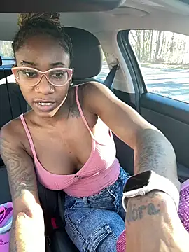 VixenCapri online show from December 24, 2024, 3:05 pm