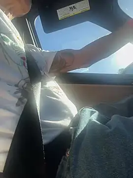 Snapshot of RoodoggXL chatting on February 4, 2026, 10:38 pm RoodoggXL online show from February 4, 2026, 10:38 pm