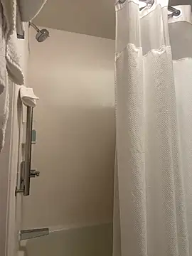 RoodoggXL online show from February 17, 2025, 7:23 pm