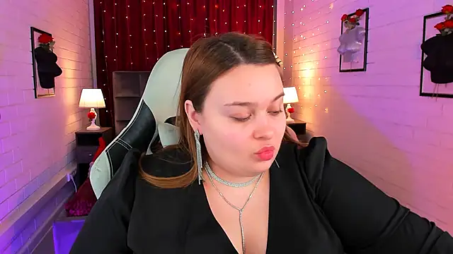 KimberlyMaran online show from March 5, 2025, 9:16 am