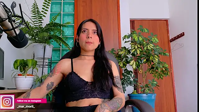 Yeriawaddell  online show from October 3, 2025, 9:27 pm