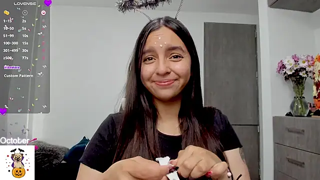 Valery7rose  online show from October 19, 2025, 3:37 pm