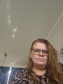 hotladymoon online show from October 1, 2025, 11:25 am