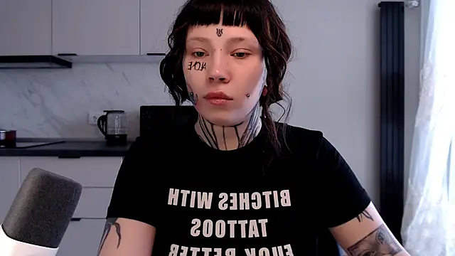 tradishka online show from February 14, 2025, 9:24 am