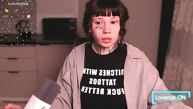 tradishka online show from March 17, 2025, 10:29 pm