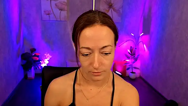 kimberlyray777 online show from March 22, 2025, 12:35 pm