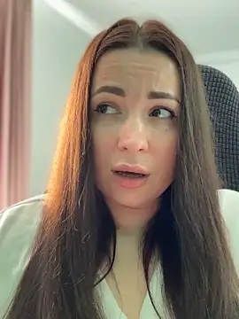 dreams4u online show from April 13, 2026, 9:24 am