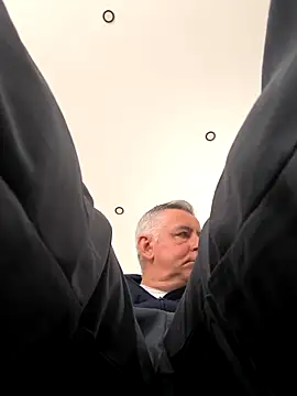 parejamlga58 online show from February 19, 2026, 9:17 am