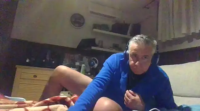 parejamlga58 online show from January 3, 2025, 10:40 pm