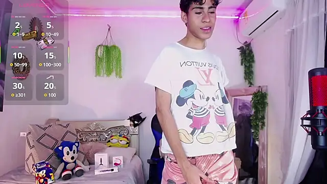 huge armound online show from April 17, 2026, 3:42 am