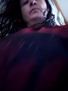 sweetkitty111 online show from February 24, 2025, 4:47 pm