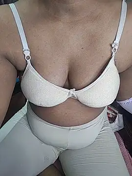 Snapshot of Telugu_ammayi_pooja chatting on May 14, 2026, 5:43 pm Telugu ammayi pooja online show from May 14, 2026, 5:43 pm