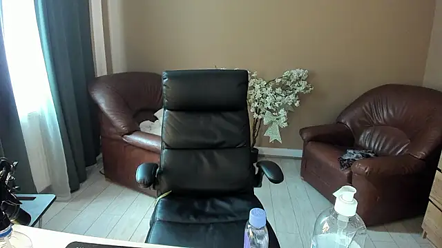 KaylaLaine online show from February 23, 2026, 7:42 am