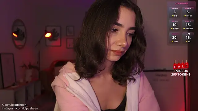 JulietteDee online show from October 9, 2025, 9:59 pm