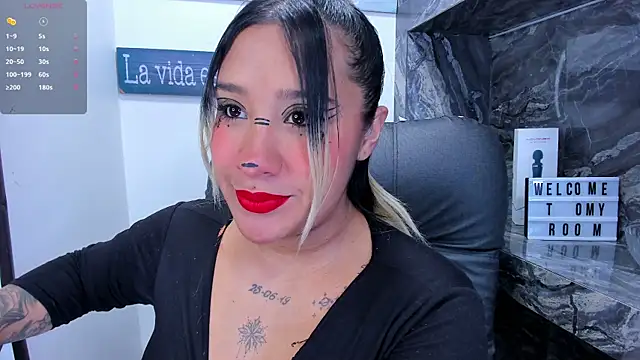 miss danika online show from April 11, 2026, 11:03 am