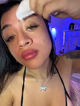 lucianaroy online show from November 9, 2025, 9:13 am