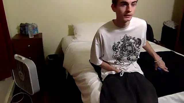 Snapshot of spicylaboi chatting on November 29, 2025, 10:59 am spicylaboi online show from November 29, 2025, 10:59 am