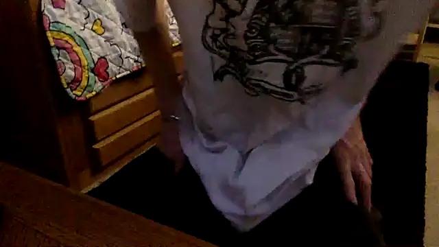 spicylaboi online show from December 15, 2025, 9:37 am