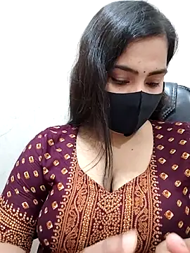 Snapshot of Ritusri_Dotta chatting on April 29, 2026, 5:17 pm Ritusri Dotta online show from April 29, 2026, 5:17 pm