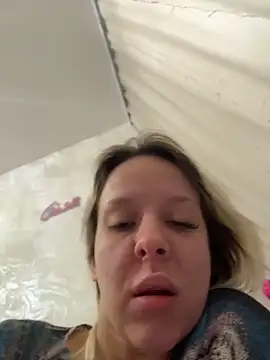 LikaCat online show from February 11, 2026, 4:12 am