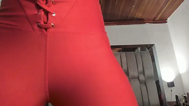 NikkySmiith online show from October 27, 2025, 12:06 pm