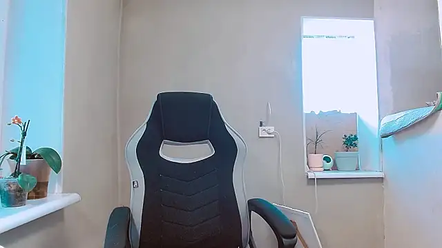 RosaJil online show from September 14, 2025, 3:01 pm