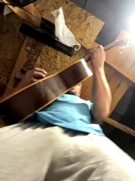 Snapshot of Followthepiper chatting on September 20, 2025, 8:08 am Followthepiper online show from September 20, 2025, 8:08 am