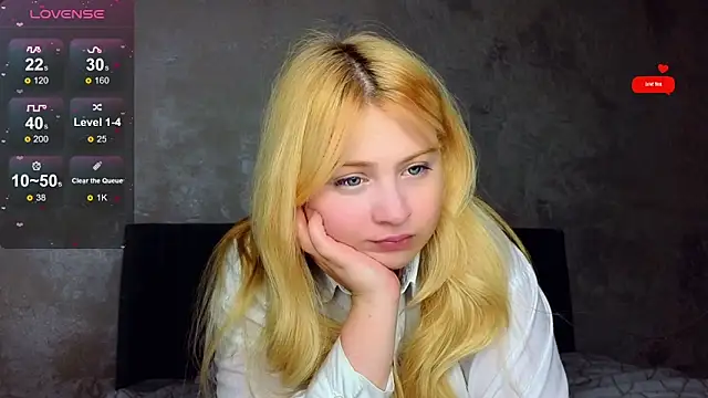 shy blondiee online show from March 11, 2025, 11:04 pm