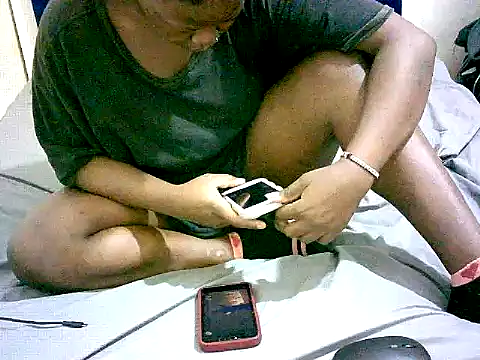 honeypotsweet online show from April 6, 2026, 7:42 am