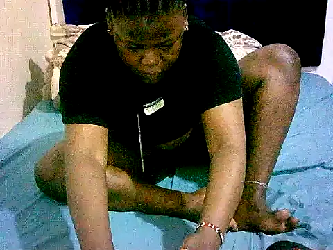 honeypotsweet online show from December 14, 2025, 12:11 pm