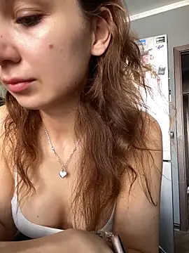 QuitieLia online show from March 19, 2026, 7:19 am