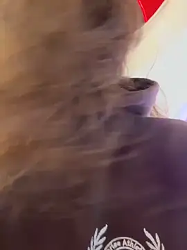 QuitieLia online show from April 4, 2026, 7:26 am