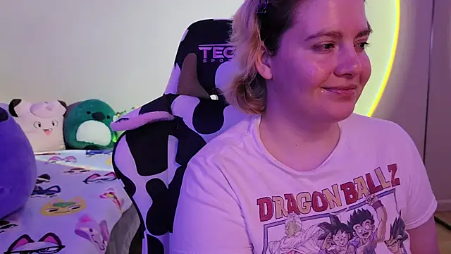 InternetFairy XO online show from December 24, 2024, 11:17 am