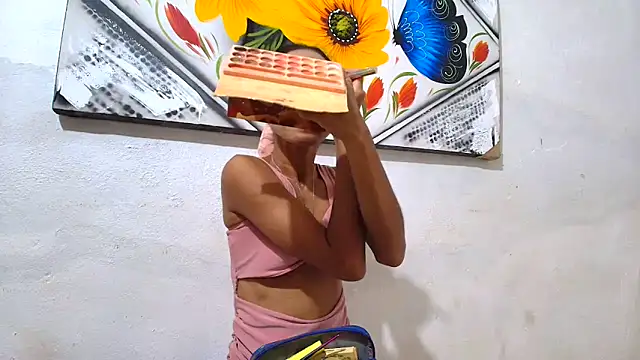 Snapshot of luciana_daza chatting on October 7, 2025, 10:44 pm luciana daza online show from October 7, 2025, 10:44 pm