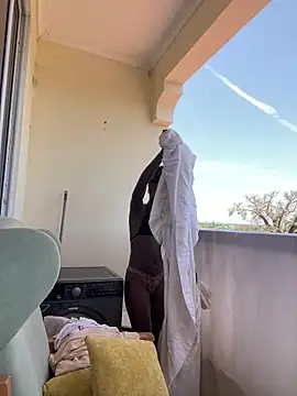 petiteebony 81 online show from February 7, 2026, 9:50 am