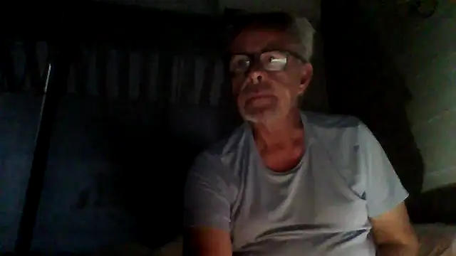 tuggy59 online show from November 13, 2025, 6:39 am