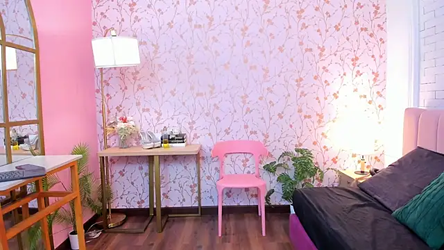 taylor bennet online show from April 17, 2026, 11:35 am