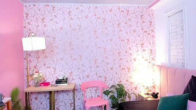 taylor bennet online show from April 18, 2026, 11:45 am