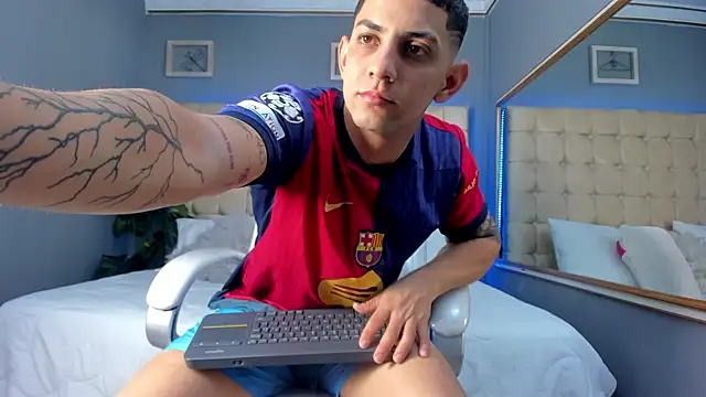 Alex cute77 online show from September 16, 2025, 1:45 pm