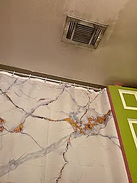 Southern Bella online show from November 1, 2025, 12:10 pm