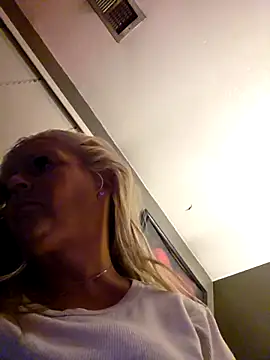 Southern Bella online show from September 25, 2025, 12:49 am